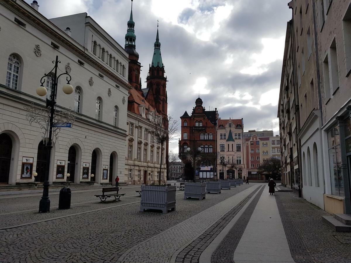 Kaja Apartamenty Legnica Exterior foto