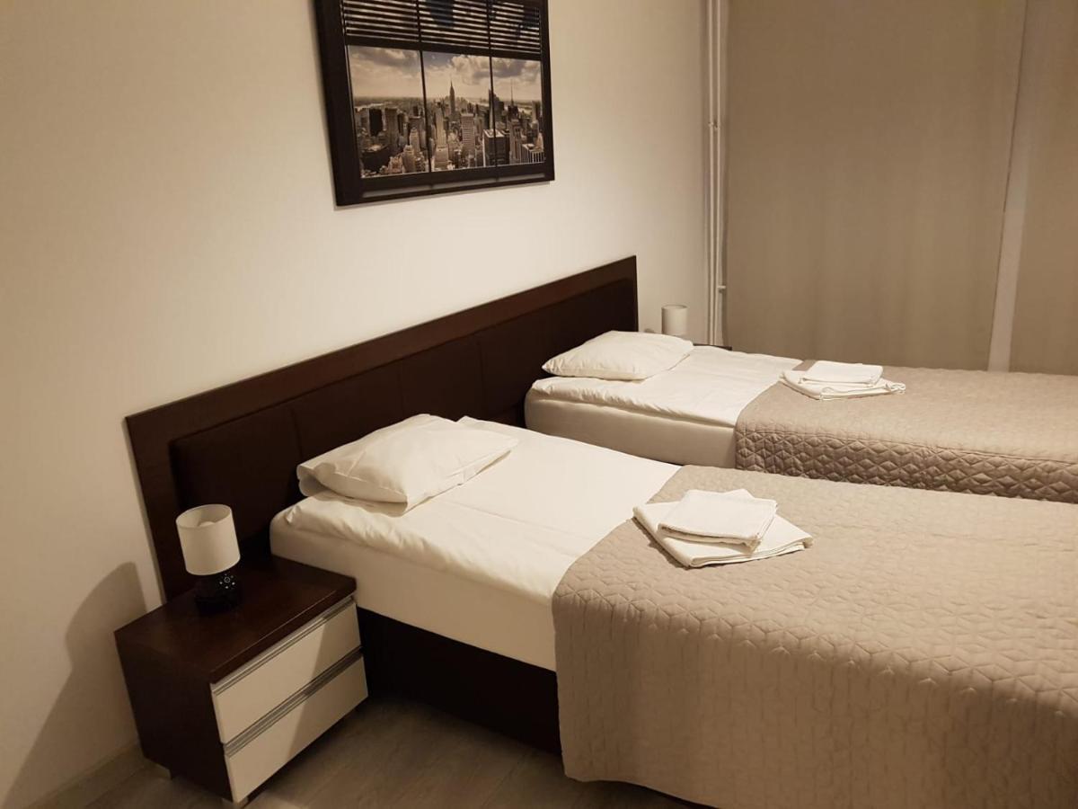 Kaja Apartamenty Legnica Exterior foto